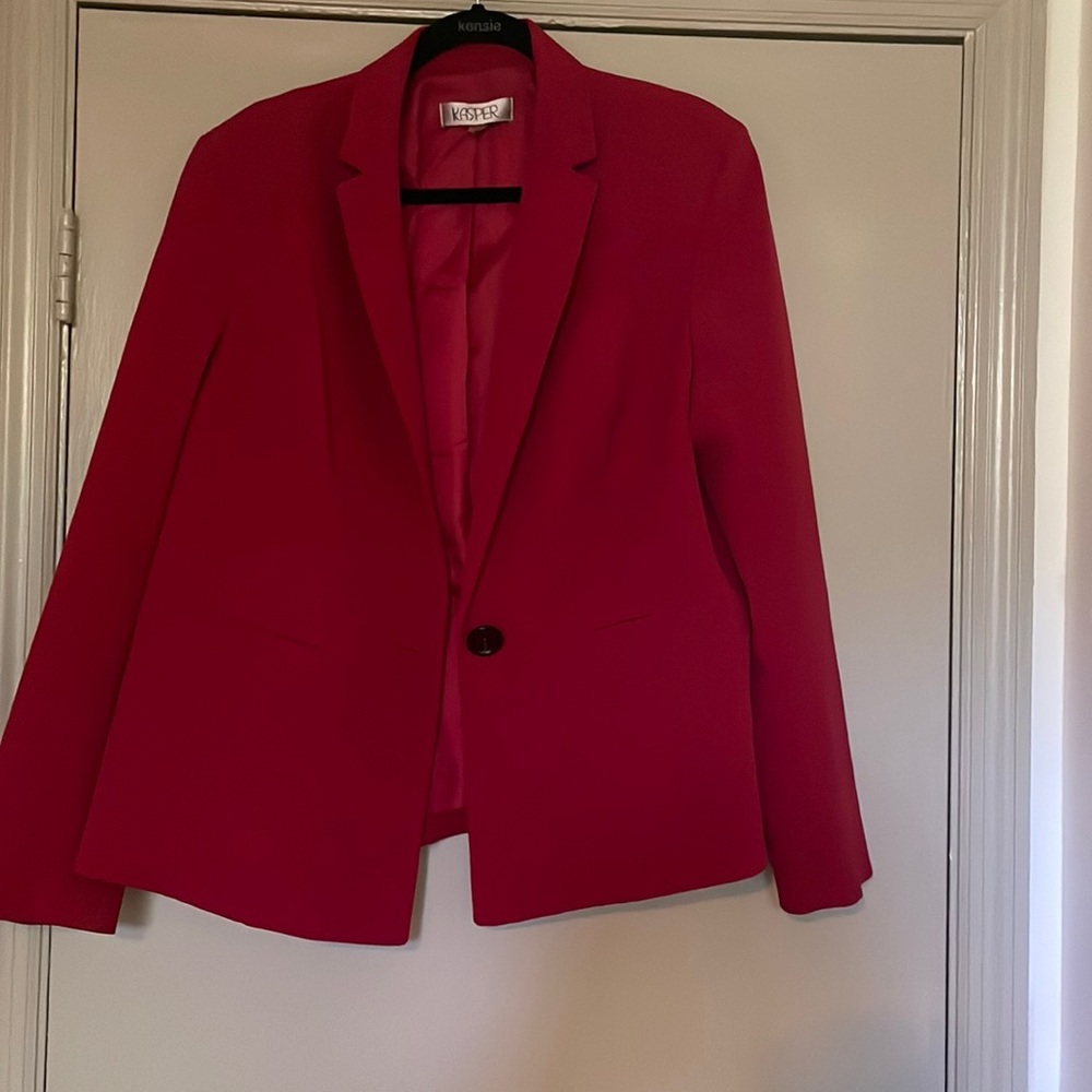 Red Blazer (Plus)